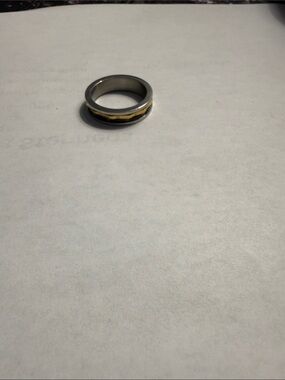 Two-Tone Men's Band Ring — Silver and Gold